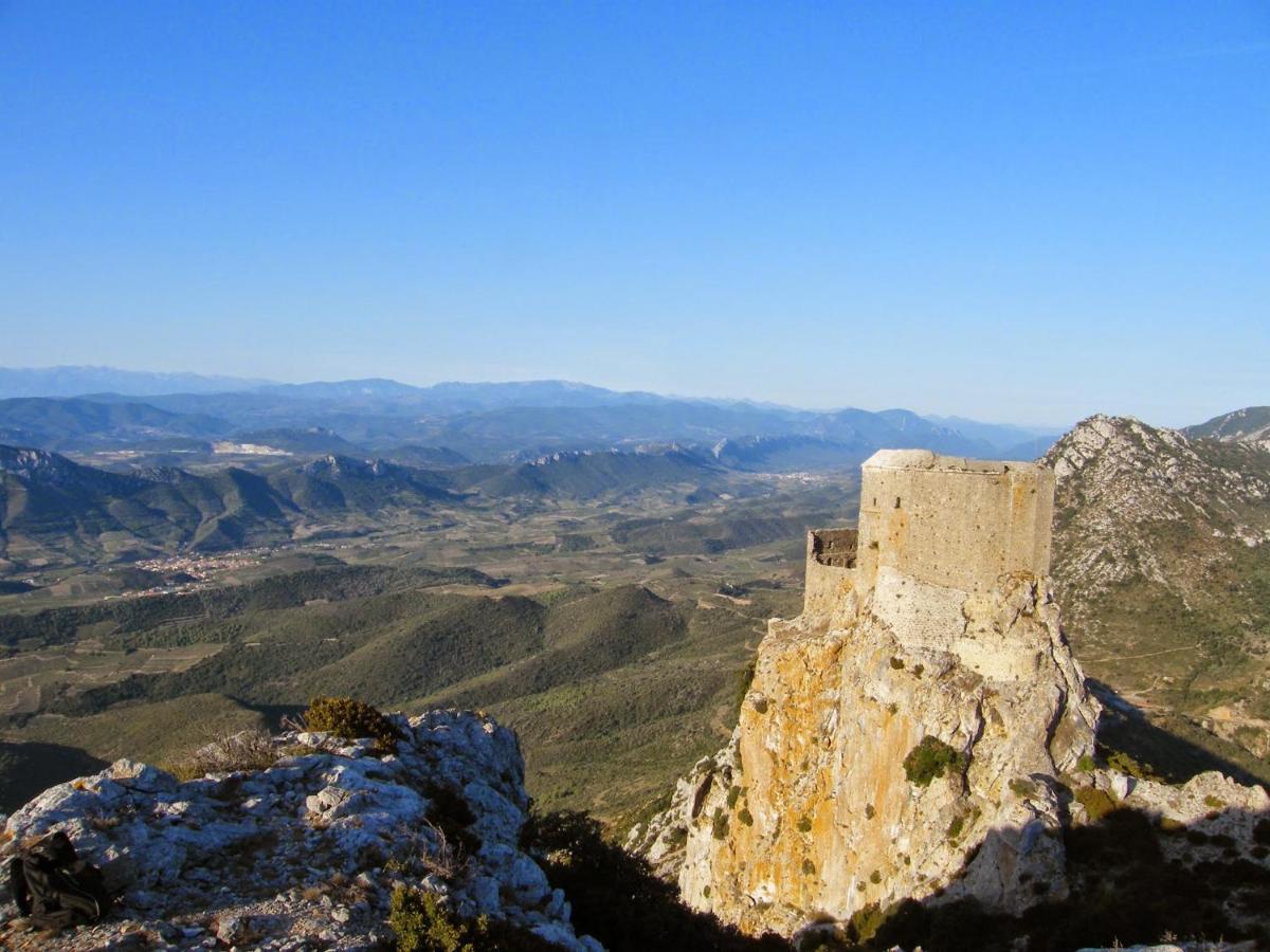La Romance. Prugnanes Buitenkant foto