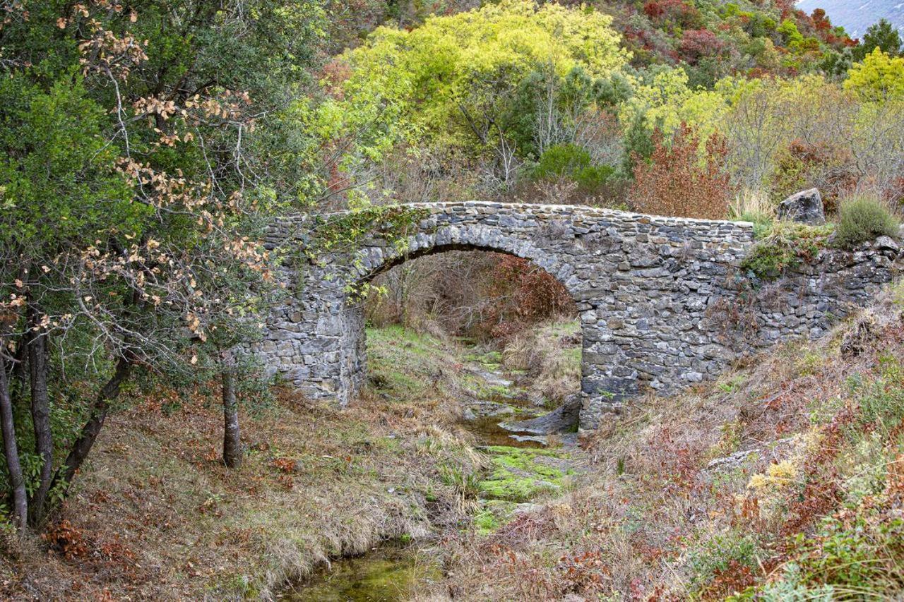 La Romance. Prugnanes Buitenkant foto